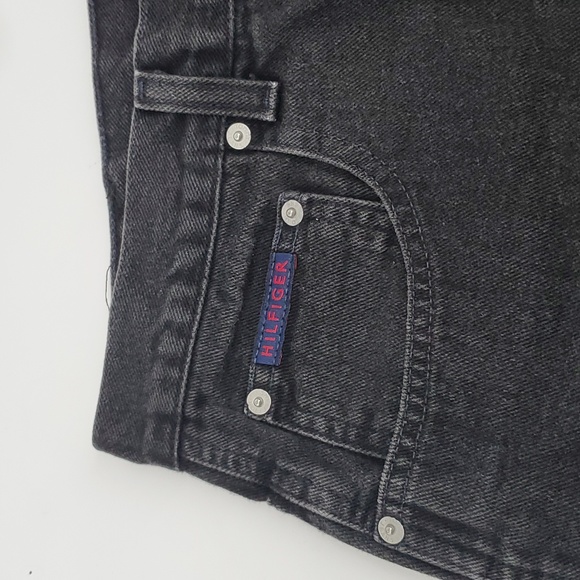 Vintage 2000 Tommy Hilfiger Black Denim Cargo Shorts Sz 33W - Picture 7 of 11